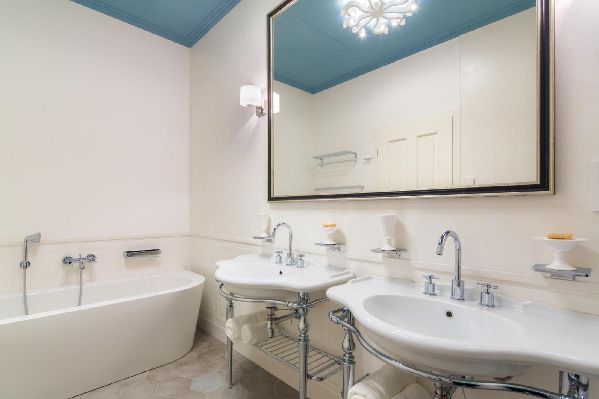 Rubin Luxury Apartments (Adults Only) Karlovy Vary Phòng bức ảnh