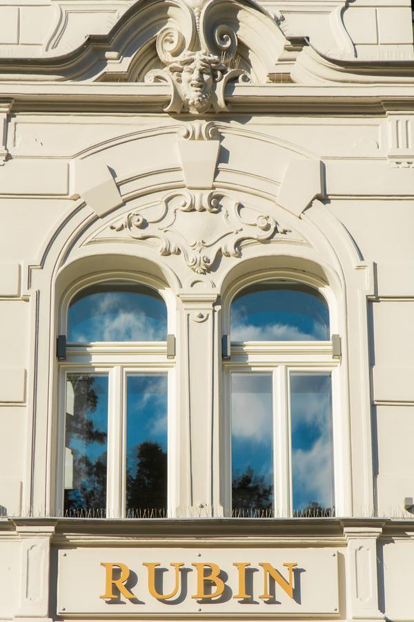 Rubin Luxury Apartments (Adults Only) Karlovy Vary Ngoại thất bức ảnh